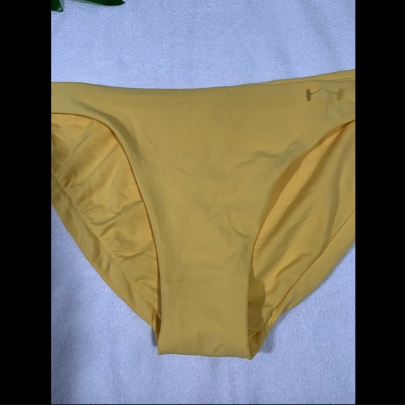 NEW $78 Robin Piccone Ava Classic Bikini Bottoms in Yellow [SZ Medium ]‎ #3381 - Picture 4 of 12
